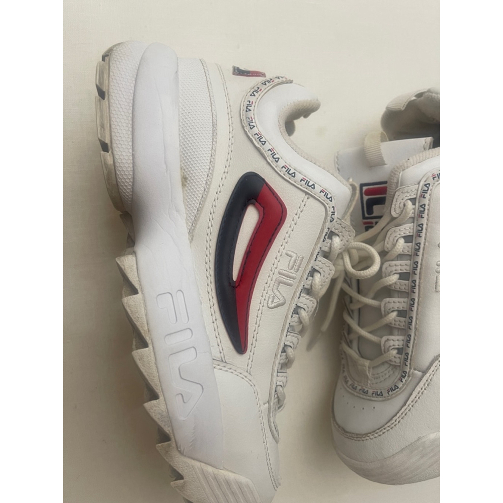FILA Disruptor II Chunky Platform Sneakers Classic 90s/Y2K Style Women's  Snug 8